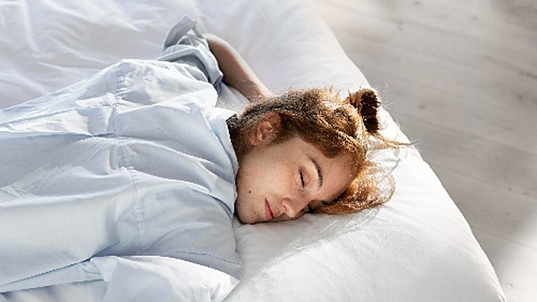 Duerme del tirón y consigue un descanso reparador con este magnesio de liberación lenta