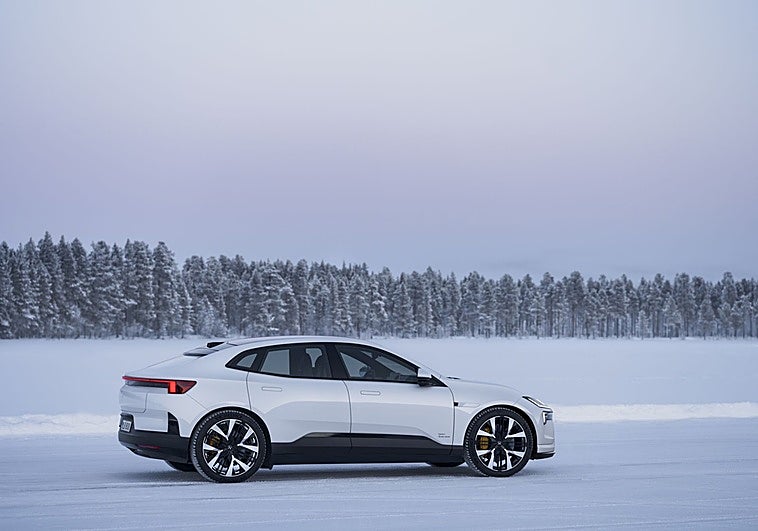 Polestar logra un crecimiento global del 34 % y un récord de ventas en 2025