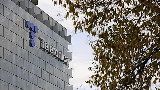 Telefónica lanza una emisión de híbridos verdes por 1.750 millones de euros
