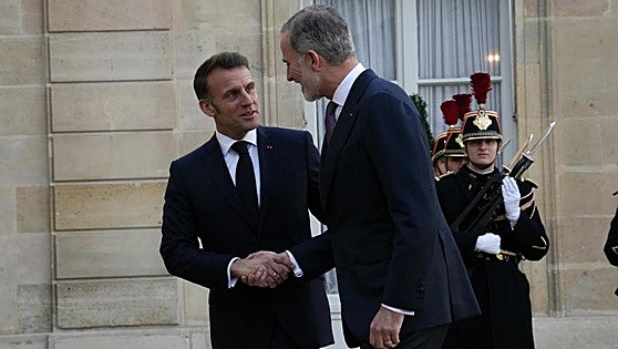 El rey de España visita el Palacio de Versalles por primera vez desde 1905
