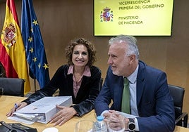 Montero se pertrecha para seguir adelante con una financiación que solo apoya Cataluña