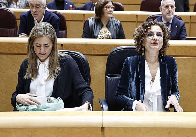 Montero se escuda en que el PP la «deshumaniza» para evitar responder sobre la corrupción