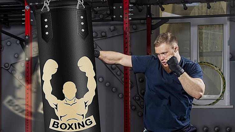 Entrena boxeo en casa con este saco colgante y su kit completo