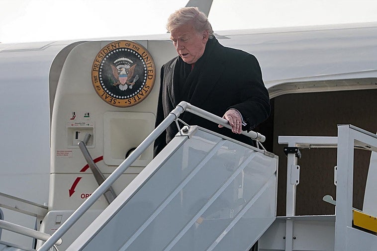 Trump llega a Davos en plena tensión con Europa y llamadas a la rebelión de las «potencias medianas»