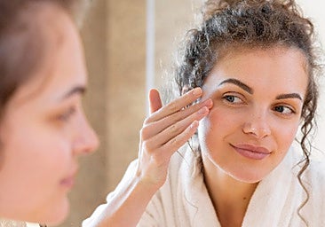 Consigue resultados visibles en pocos minutos en tu mirada con Remescar Bolsas y Ojeras