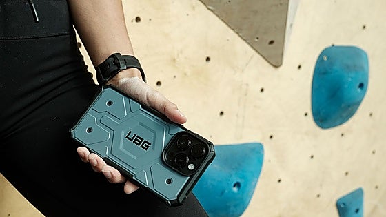 Cuida de tu iPhone 15 Pro Max con estas fundas que combinan protección y estilo