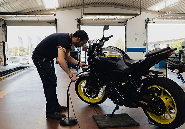 Las motos, las que más defectos graves tienen en la ITV