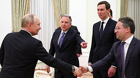 Enviados de Ucrania, Rusia y EE UU viajan ya a Abu Dabi para su primer diálogo conjunto sobre la paz