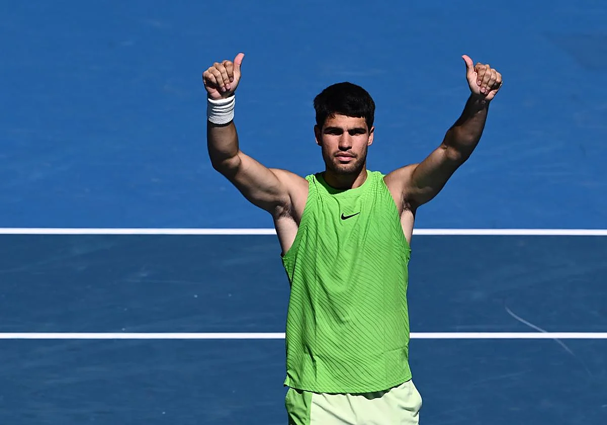 Alcaraz Defeats Moutet: Australian Open R16 Bound
