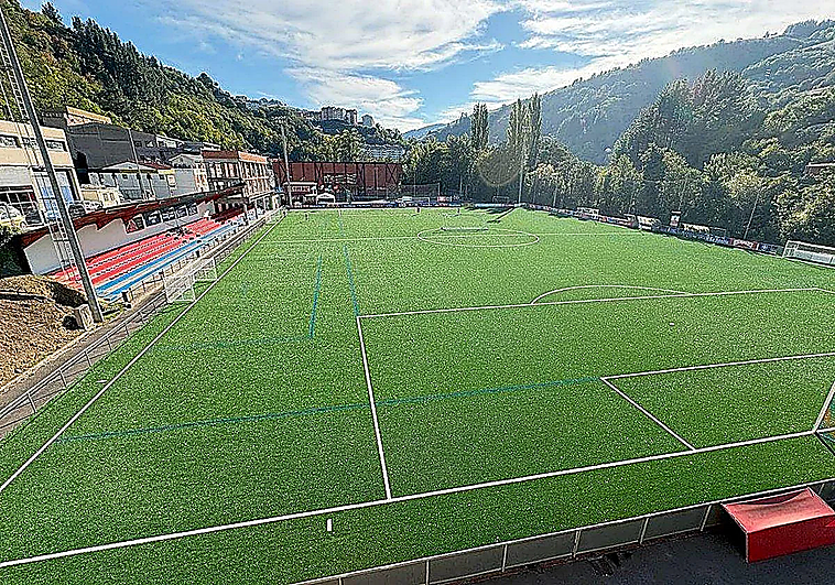 «¡Dale más fuerte!»: unos padres se lían a puñetazos en un partido de alevines en Asturias