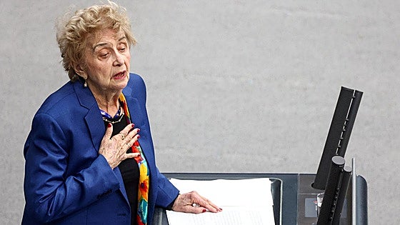 Una superviviente de Auschwitz 81 años después: «Soy la niña que temía a Hitler»