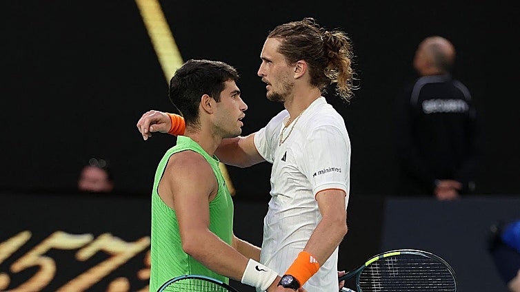 Alcaraz vence a Zverez en la semifinal más larga del Open de Australia