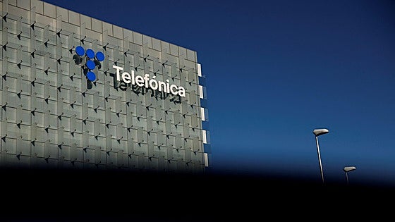 Telefónica recibe más solicitudes voluntarias al ERE que plazas ofertadas de salida