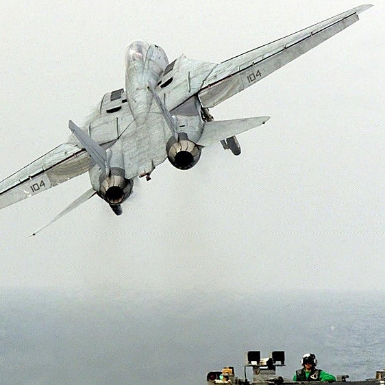 Así es el despliegue militar de EE UU ante Irán (y la capacidad de respuesta de Teherán)