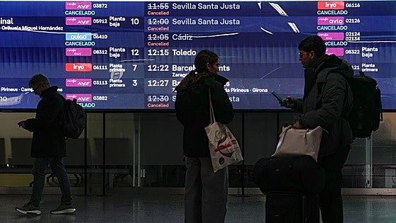 Adif extiende hasta final de año los 25 minutos extra en el trayecto Madrid-Barcelona