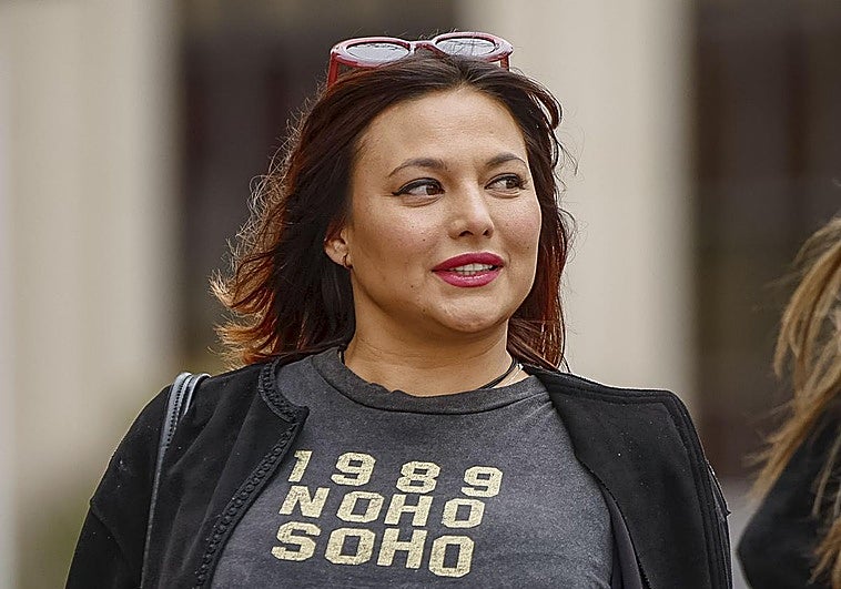 Mouliaá sí irá ahora a juicio contra Errejón tras «tocarle los ovarios» la Fiscalía