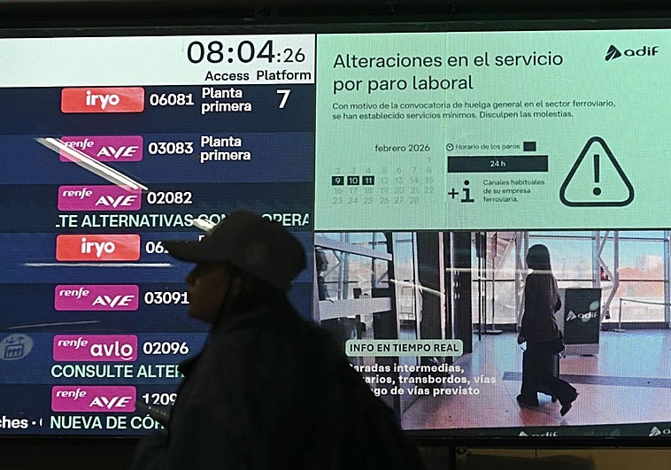 Los maquinistas desconvocan la huelga y los trenes «irán recuperando la normalidad» desde esta tarde