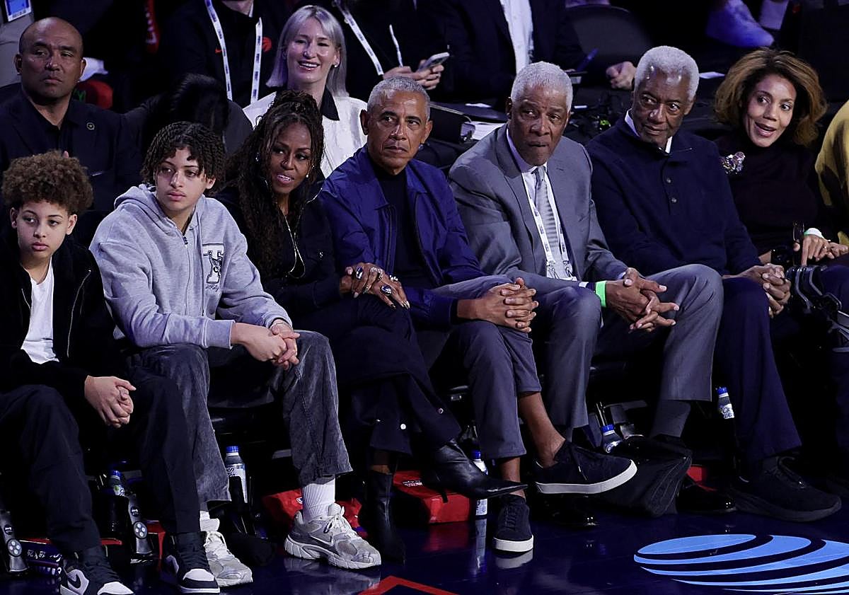 Imagen principal - Las celebridades, como los Obama, no quisieron perderse un evento en el que Anthony Edwards se coronó como MVP y en el que hubo luchas titánicas como la librada entre LeBron y Wembanyama.