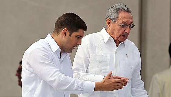 El bon vivant Raúl 'el Cangrejo', la última figura de la dinastía castrista que dicta el futuro de Cuba