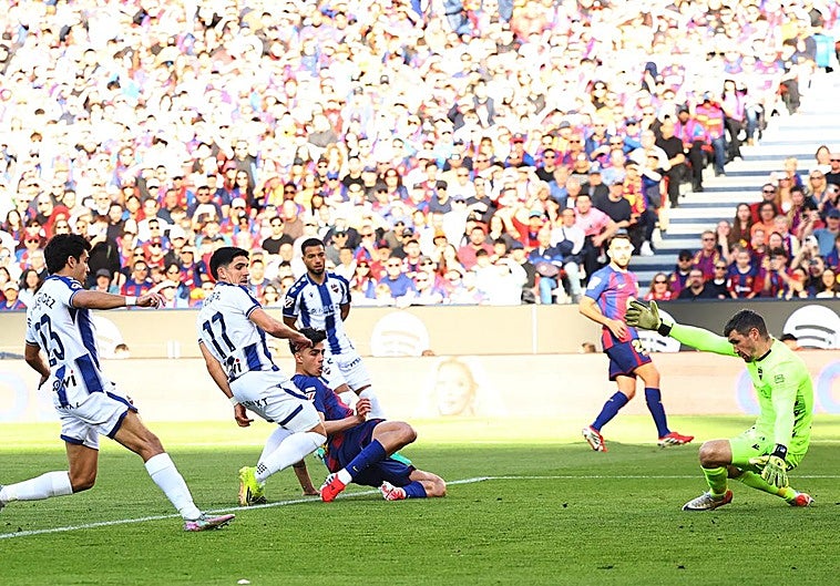 Directo | Marc Bernal adelanta al Barça