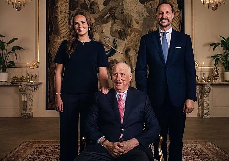 El rey Harald saca a Mette-Marit de la foto por su 89 cumpleaños