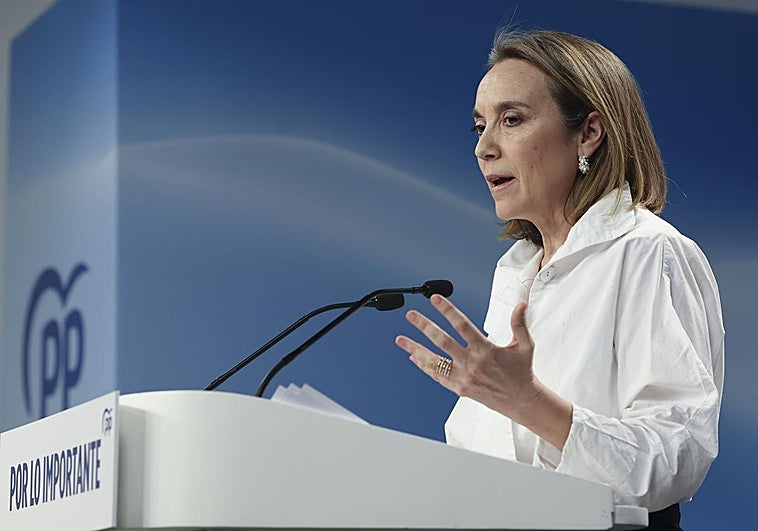 Feijóo coge las riendas de las negociaciones con Vox en Extremadura y Aragón