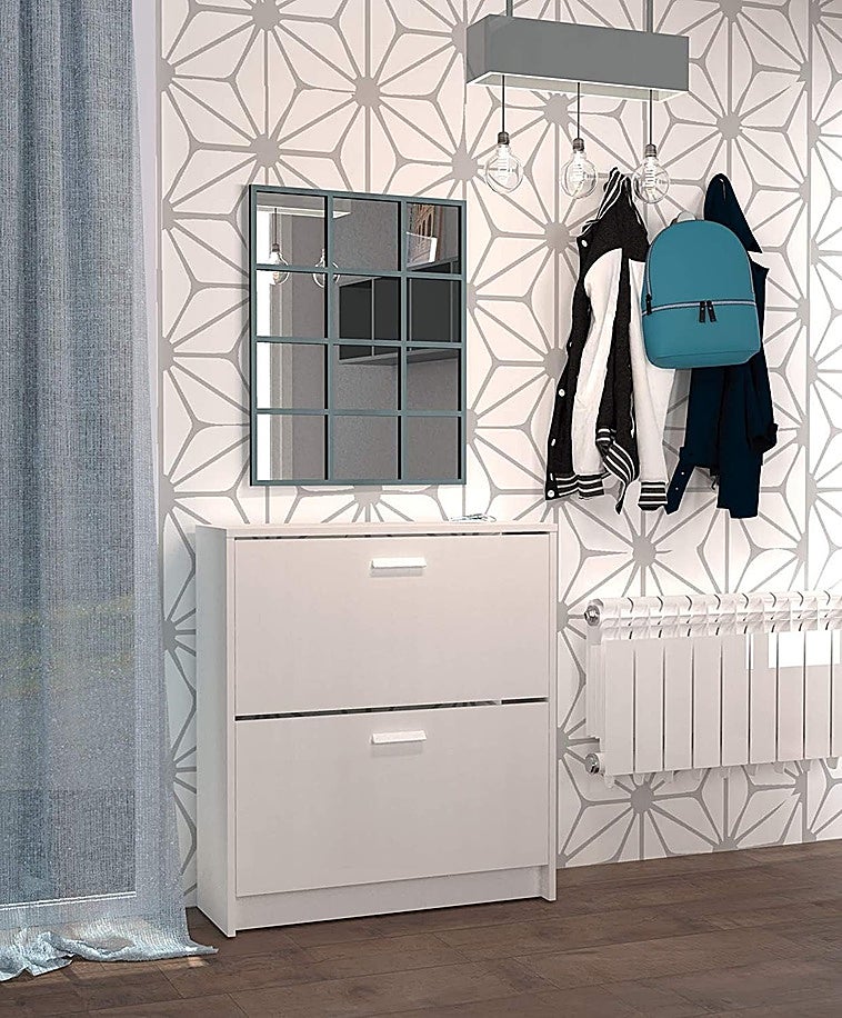 Gana orden y estilo en la entrada de tu casa o dormitorio con este práctico zapatero