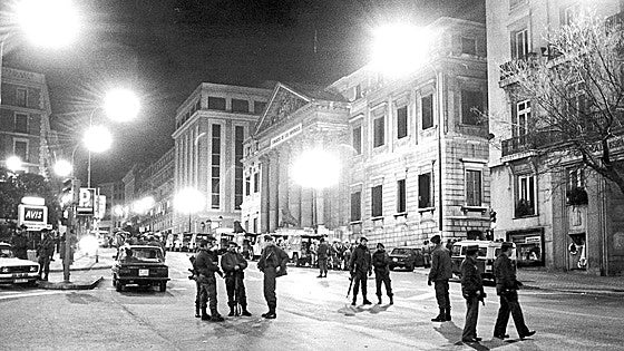 Seis agentes de los servicios secretos participaron «activamente» en el golpe de Estado