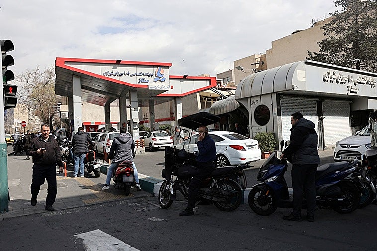 El régimen de los ayatolás se consume