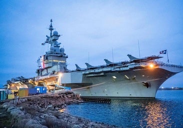 Macron anuncia el envío del portaaviones Charles de Gaulle al Mediterráneo