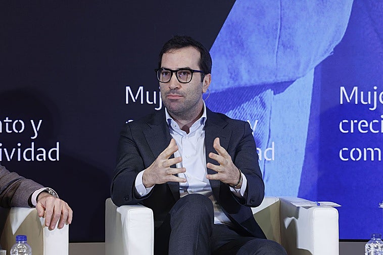 El Gobierno abre la puerta a rebajar el IVA de la cesta de la compra ante la previsión de una subida generalizada