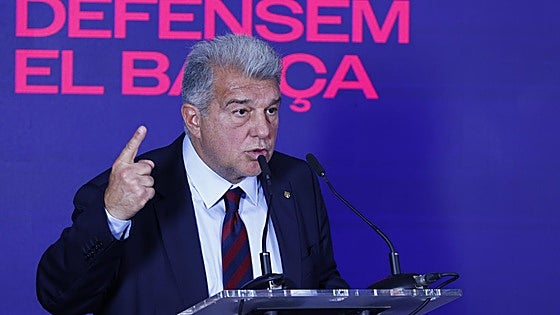 Joan Laporta asegura no tener «miedo a que hablen los Messi» sobre su frustrada vuelta en 2023