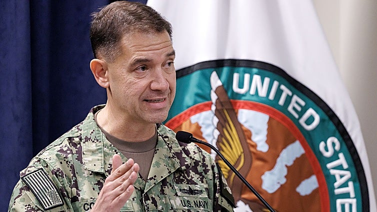Un almirante para liderar la guerra de Trump contra Irán