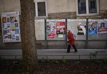 La derecha tradicional confía en arrebatar poder municipal a los socialistas en Francia