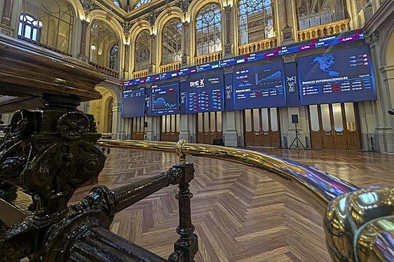 El Ibex se deja un 2% en otra semana de guerra y cae a mínimos del año