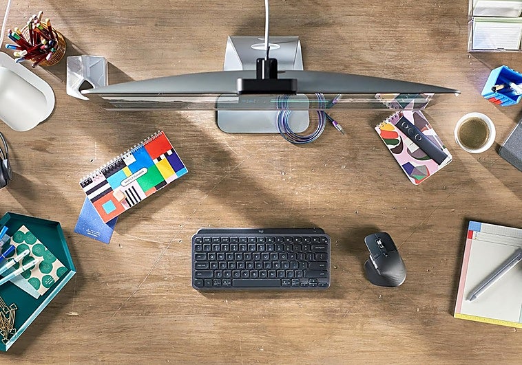 Organiza tu escritorio y gana espacio con el teclado inalámbrico Logitech MX Keys Mini