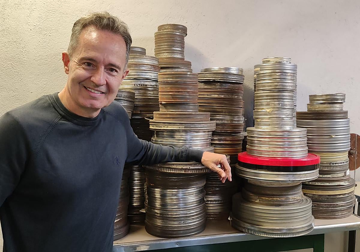 El periodista, reportero y guionista Pedro Santos