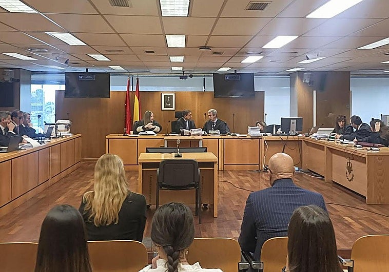 Kiko Matamoros, del banquillo a la boda de su hija más discreta