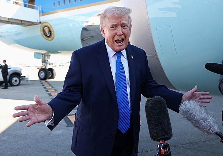 El cierre de Ormuz obliga a Trump a aplazar cinco días su ultimátum y negociar con Irán