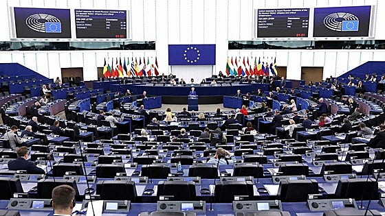 La Eurocámara aprueba la directiva que avala la creación de centros de detención de migrantes