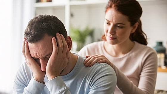'Mankeeping', el fenómeno que tiene a las mujeres agotadas