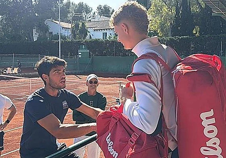 Carlos Alcaraz y Martín Landaluce se entrenan en El Palmar