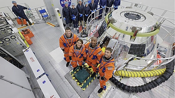 Dos años de entrenamiento para ir a la Luna: clases de supervivencia, volcanes y ensayos para casos de emergencia