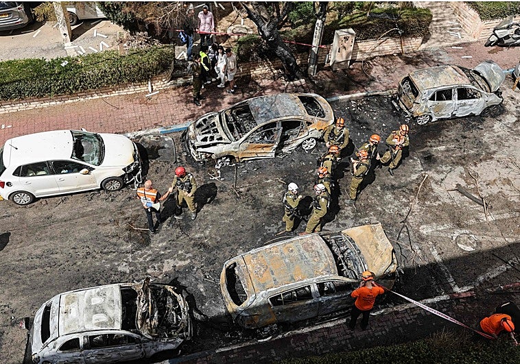 Irán responde a las amenazas de Trump: ataca centros tecnológicos y moviliza a millones de combatientes