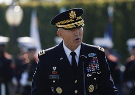 El cese del general Randy George se suma a otras salidas recientes del altos cargos militares.