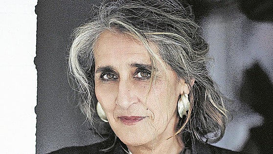 «Habitamos un universo de desencanto 'post democrático'»