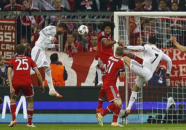 Ramos, Real Madrid'in 2014'te Guardiola'nın Bayern Münih'ine karşı kazandığı 4-0'lık galibiyette kaleye doğru yöneldi.