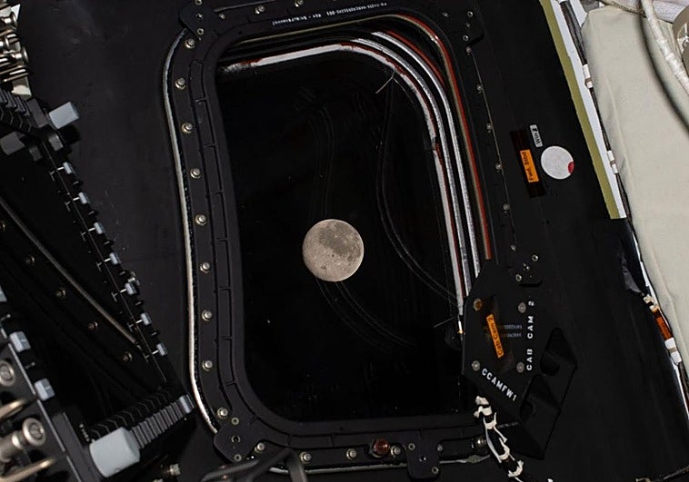 El hito de la misión a la Luna: seis horas contemplando su cara oculta