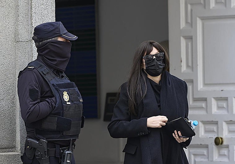 Jésica Rodríguez pone la primera piedra para construir la condena del exministro