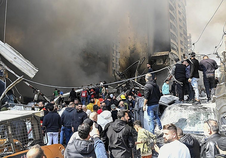 Israel mata a más de 250 personas en una ola salvaje de bombardeos sobre Líbano